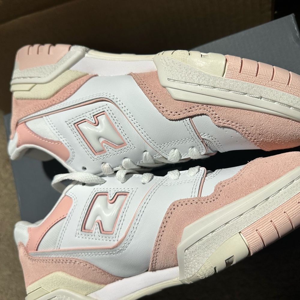 ✅New Balance 550 White Pink GSB550CD GS Size 6.5 Unisex Kids Women New Vintage - Picture 7 of 8